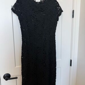 Elie Tahari Elegant Black Lace Midi Dress